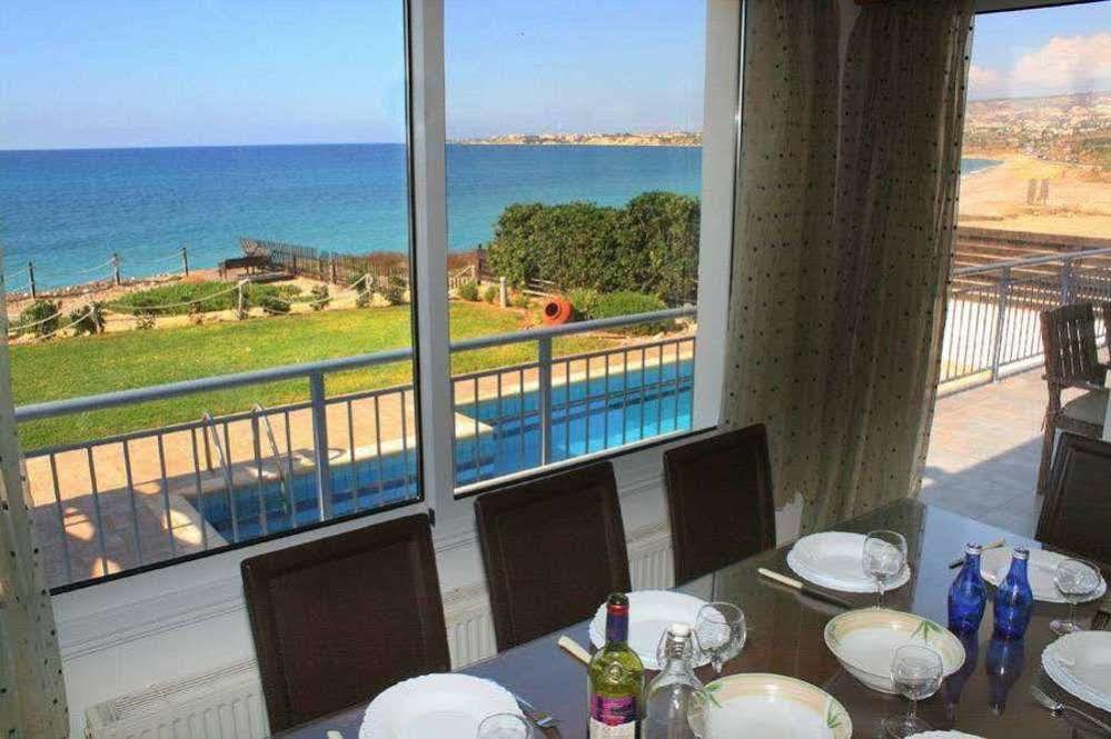 Blue Coral Beach Villas Пафос Екстериор снимка